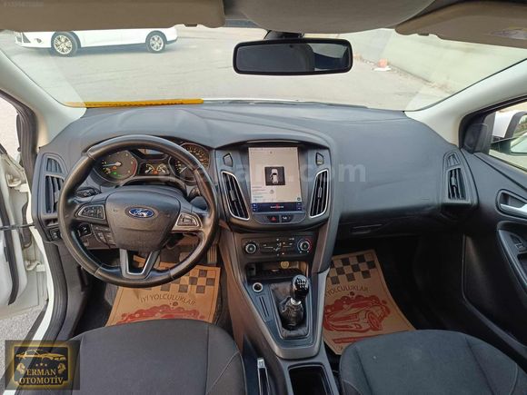 2015 Ford Focus style