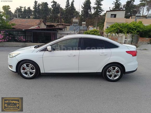 2015 Ford Focus style
