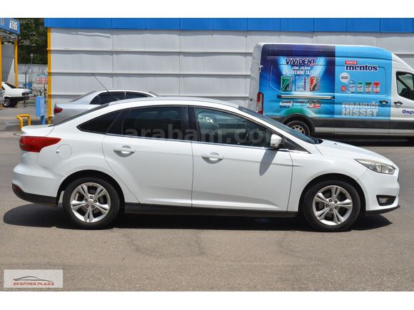 EKSPRES PLAZA^DAN 2015 FORD FOCUS 1.6 TDCI STYLE