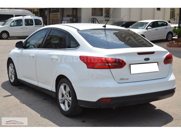 EKSPRES PLAZA^DAN 2015 FORD FOCUS 1.6 TDCI STYLE