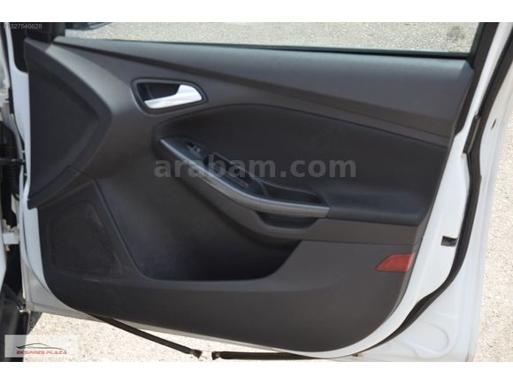 EKSPRES PLAZA^DAN 2015 FORD FOCUS 1.6 TDCI STYLE