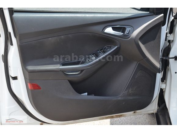EKSPRES PLAZA^DAN 2015 FORD FOCUS 1.6 TDCI STYLE