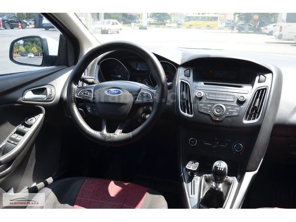 EKSPRES PLAZA^DAN 2015 FORD FOCUS 1.6 TDCI STYLE
