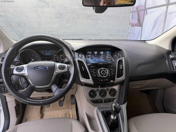 2014 model Ford Focus style