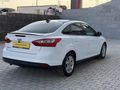2014 model Ford Focus style