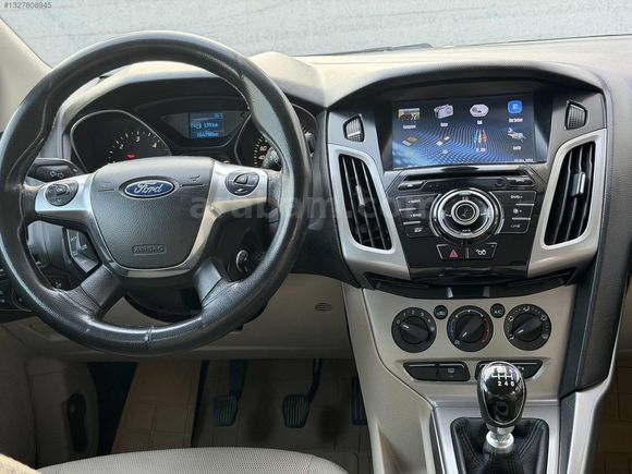 2014 model Ford Focus style