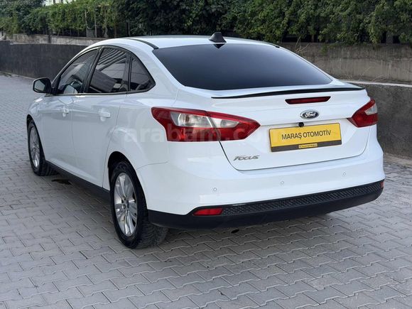 2014 model Ford Focus style