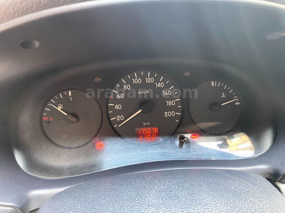 SAHİBİNDEN 2004 175 BİN KM CLİO SYMBOL