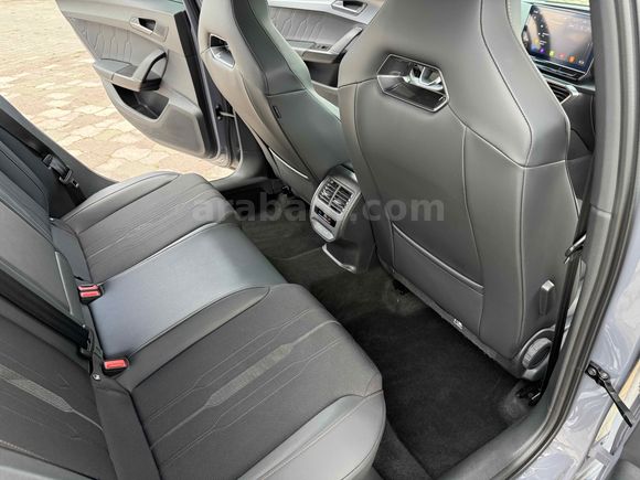 2023 CUPRA LEON 1.5 eTSI Mhev 150 HP BUCKET İLK SAHİBİ BOYASIZ !