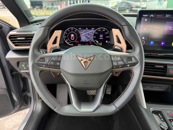 2023 CUPRA LEON 1.5 eTSI Mhev 150 HP BUCKET İLK SAHİBİ BOYASIZ !