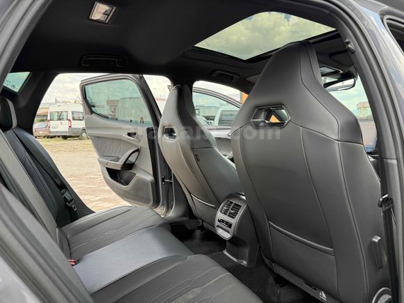2023 CUPRA LEON 1.5 eTSI Mhev 150 HP BUCKET İLK SAHİBİ BOYASIZ !