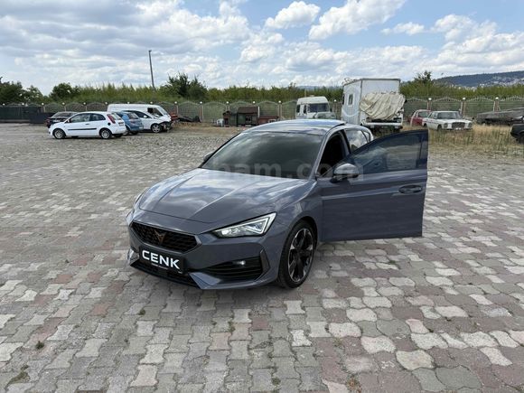 2023 CUPRA LEON 1.5 eTSI Mhev 150 HP BUCKET İLK SAHİBİ BOYASIZ !