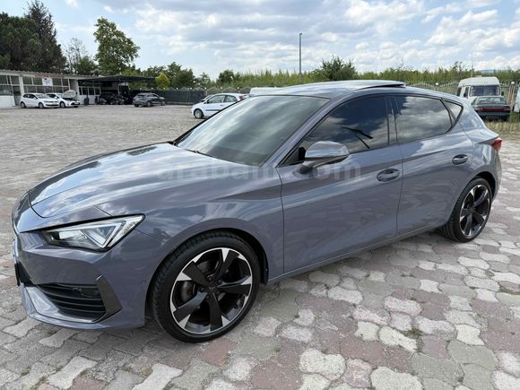 2023 CUPRA LEON 1.5 eTSI Mhev 150 HP BUCKET İLK SAHİBİ BOYASIZ !