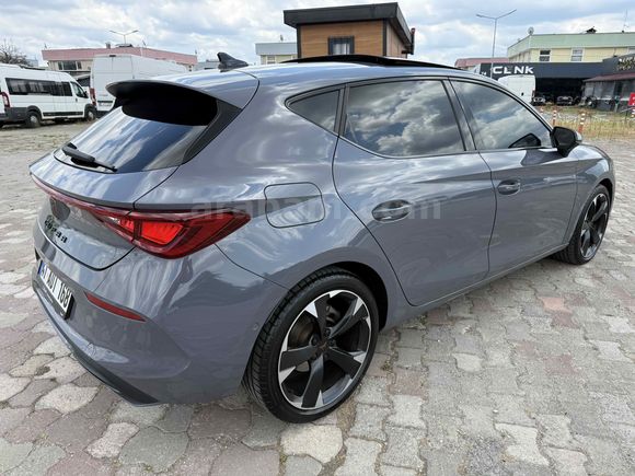 2023 CUPRA LEON 1.5 eTSI Mhev 150 HP BUCKET İLK SAHİBİ BOYASIZ !