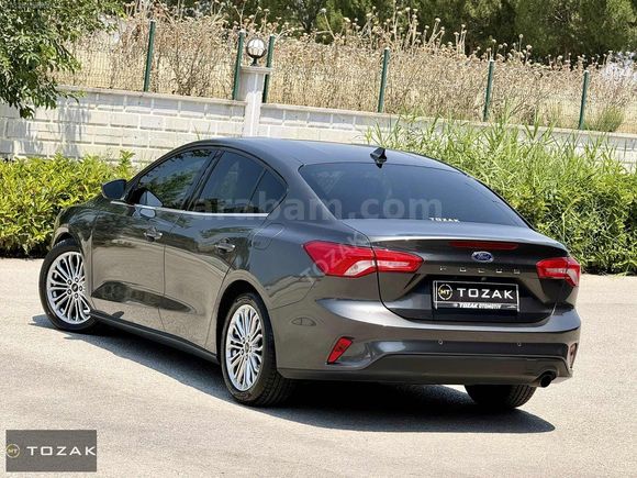 2020 FORD FOCUS 1.5 ECOBLUE TİTANYUM OTOMATİK VİTES FÜME
