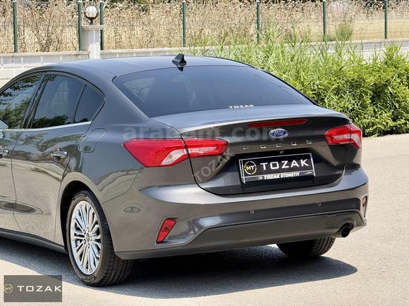 2020 FORD FOCUS 1.5 ECOBLUE TİTANYUM OTOMATİK VİTES FÜME