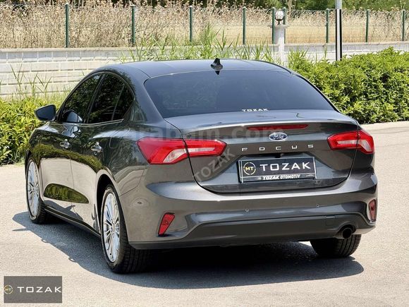 2020 FORD FOCUS 1.5 ECOBLUE TİTANYUM OTOMATİK VİTES FÜME