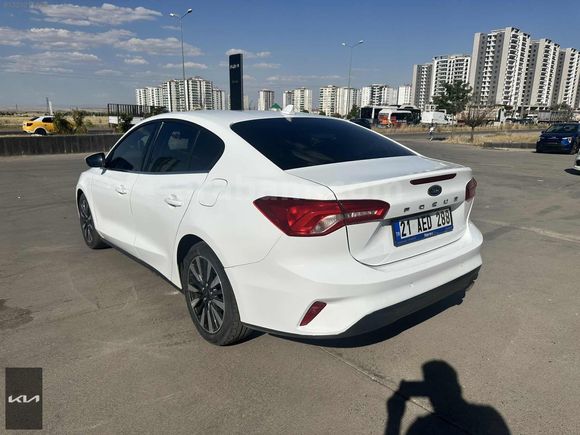 GLS UNAT KİA BAYİİ 2023 FOCUS DİZEL OTOMATİK TİTANİUM