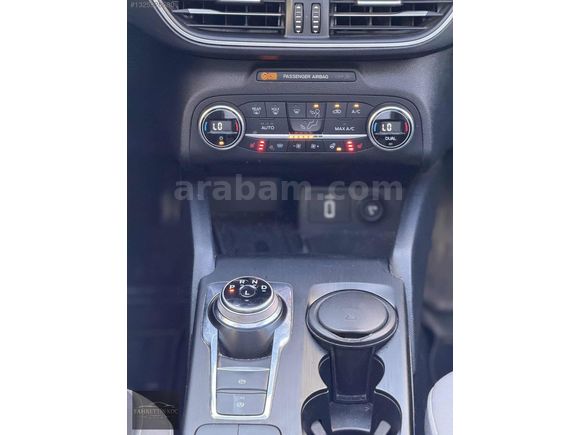 2020 FOCUS 1.5 ECOBLUE TİTANYUM CAM TAVAN+ISITMA HATASIZ BOYASIZ