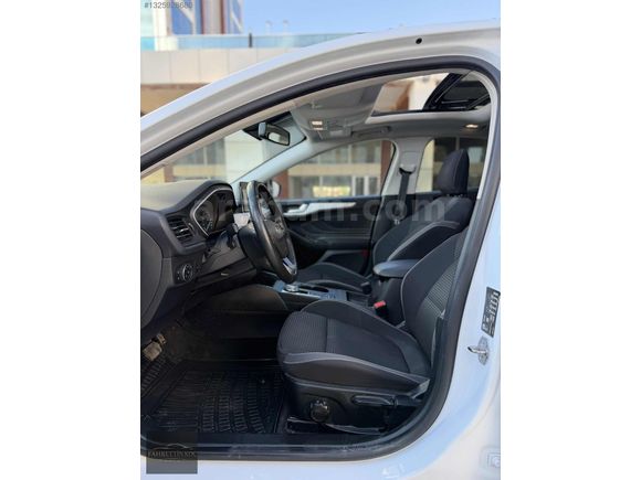 2020 FOCUS 1.5 ECOBLUE TİTANYUM CAM TAVAN+ISITMA HATASIZ BOYASIZ