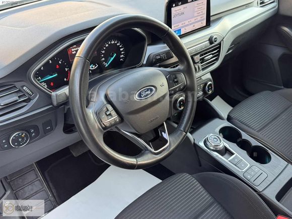 2023 MODEL FORD FOCUS 1.5 ECOBULE TİTANİUM HATASIZ BOYASIZ