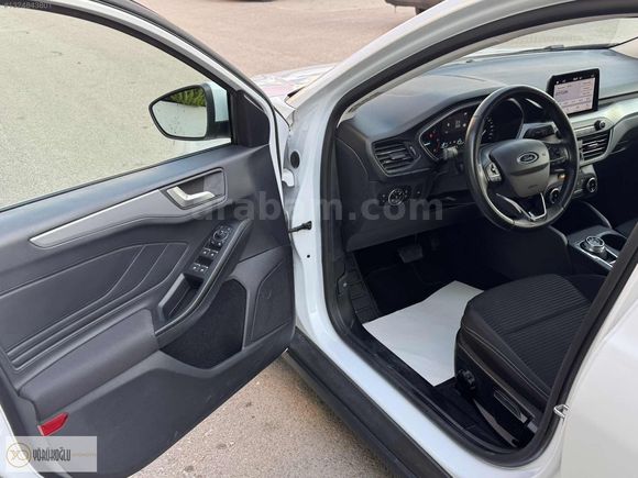 2023 MODEL FORD FOCUS 1.5 ECOBULE TİTANİUM HATASIZ BOYASIZ