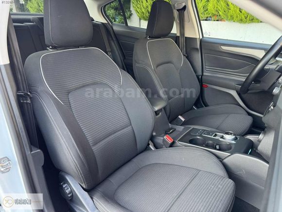 2023 MODEL FORD FOCUS 1.5 ECOBULE TİTANİUM HATASIZ BOYASIZ