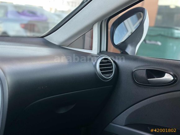 MAKYAJLI OTOMATİK 2011 MODEL HATASIZA YAKIN SEAT LEON
