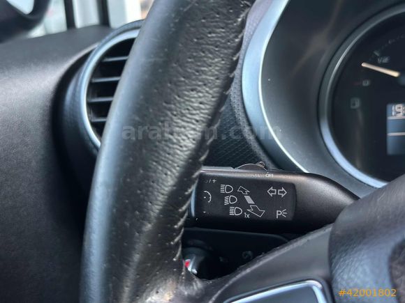 MAKYAJLI OTOMATİK 2011 MODEL HATASIZA YAKIN SEAT LEON