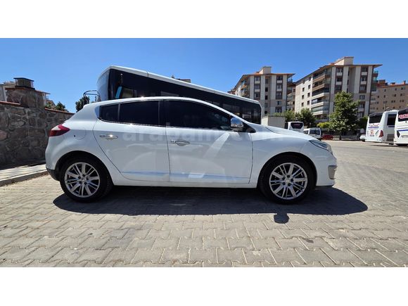 Sahibinden Renault Megane 1.5 dCi GT-Line 2015 Model