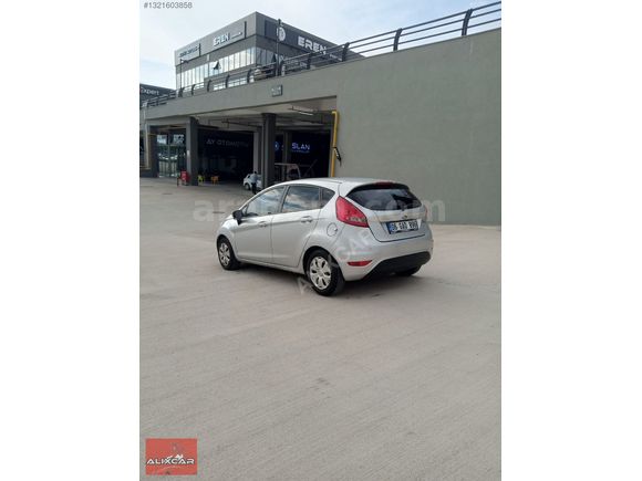 2012 MODEL FIESTA DEGİŞENSİZ 1 PARÇA BOYALI 160.000 KM' DE