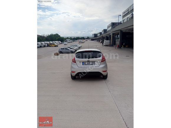 2012 MODEL FIESTA DEGİŞENSİZ 1 PARÇA BOYALI 160.000 KM' DE