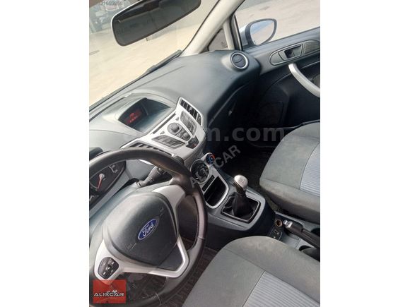 2012 MODEL FIESTA DEGİŞENSİZ 1 PARÇA BOYALI 160.000 KM' DE