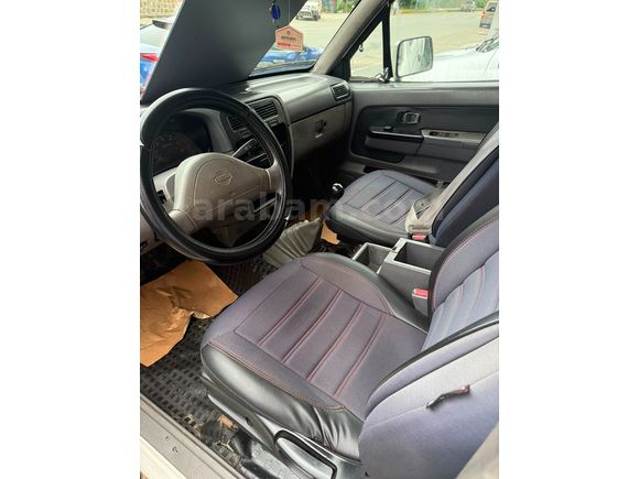 Galeriden Nissan SkyStar 4x2 SSS 1998 Model Rize 213.815 km Beyaz