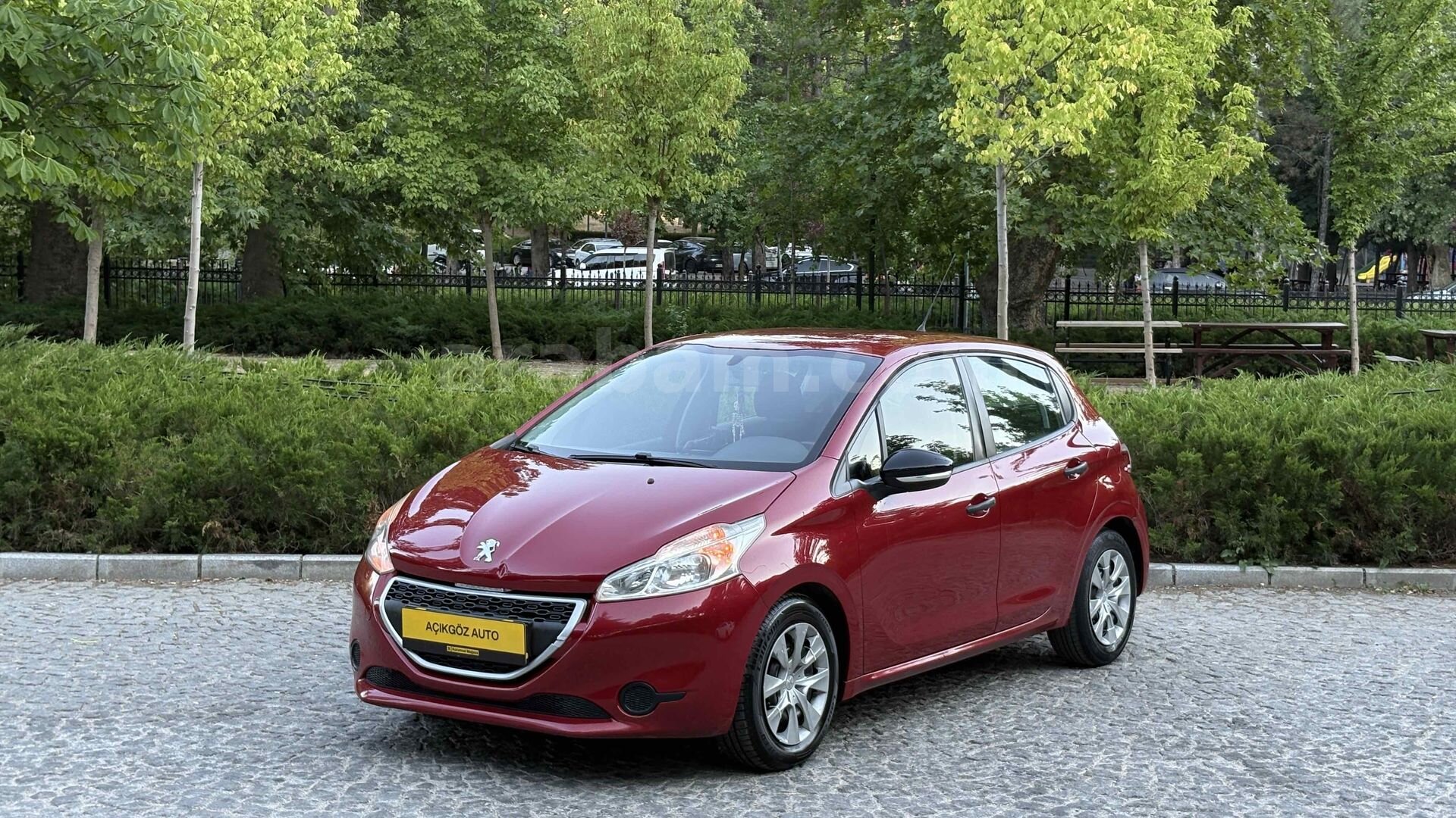 Sahibinden Peugeot 208 1.4 HDi Access 2013 Model Ankara 169.000 km Bordo 2