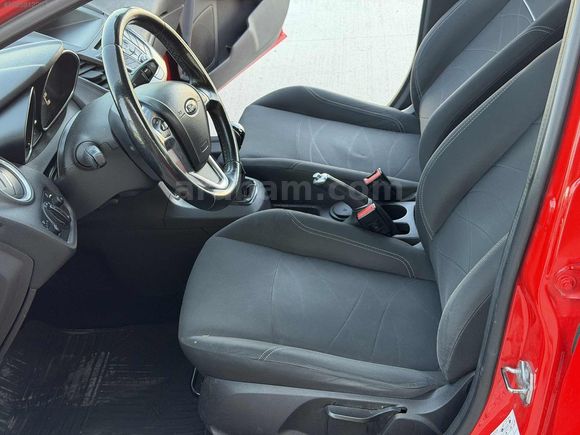 GÜLDEN AUTO - KIRMIZI ' 2016 ' 132BİN KM ' HATASIZ BOYASIZ