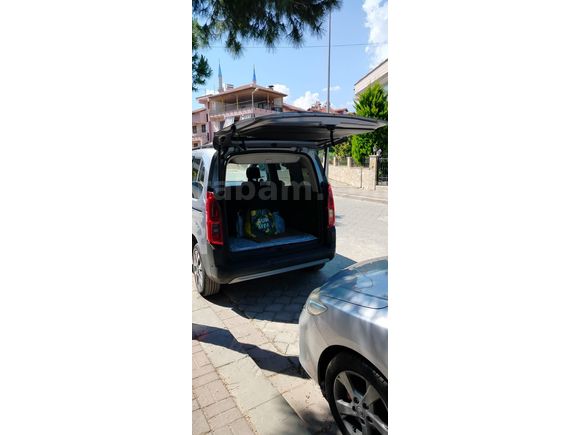 Sahibinden Servis  Garantili Citroen Berlingo 1.5 BlueHDI Max 2025 Model