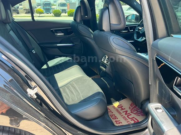 EKREMDEN 2022 MODEL MERCEDES C 200 AMG 4 MATİC