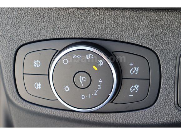 MBS BÜYÜKSOYLU'DAN 2025 FORD FOCUS 1.5 ECOBLUE TITANIUM STİL