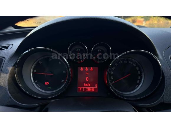 ASKERİ PERSONELDEN TEMİZ İNSİGNİA 2.0  160 HP