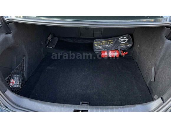 ASKERİ PERSONELDEN TEMİZ İNSİGNİA 2.0  160 HP