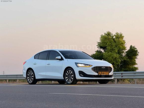 FORD FOCUS 2023 TİTANYUM X FULL PAKET DİZEL OTOMATİK