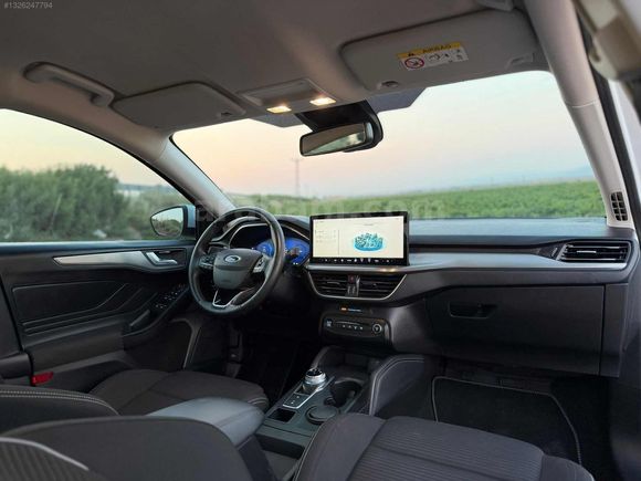 FORD FOCUS 2023 TİTANYUM X FULL PAKET DİZEL OTOMATİK