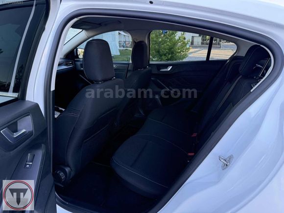 2023 24 ÇIKIŞ FOCUS 1.5 ECOBLUE TİTANİUM X 81KM %20 FTR