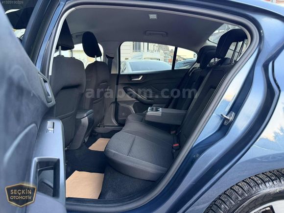 2023 FOCUS 1.5 ECOBLUE TİTANİUM X HAYALET 82.000 KM SERVİS BAKIM
