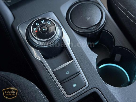 2023 FOCUS 1.5 ECOBLUE TİTANİUM X HAYALET 82.000 KM SERVİS BAKIM