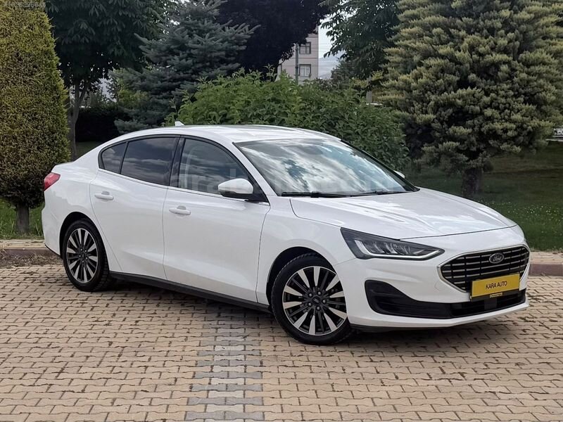 Galeriden Ford Focus 1.5 EcoBlue Titanium X 2024 Model Konya 100.000 km Beyaz
