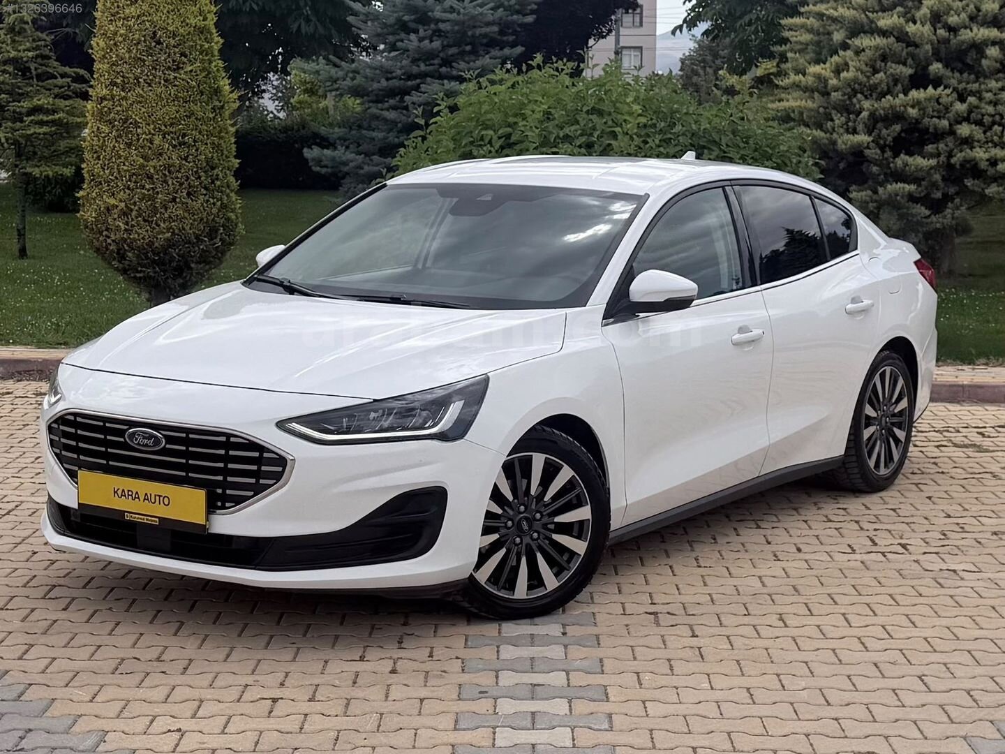 Galeriden Ford Focus 1.5 EcoBlue Titanium X 2024 Model Konya 100.000 km Beyaz 3