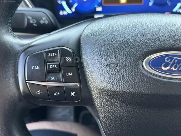 2023 FORD FOCUS 1.5 TDCİ TİTANİUM X TABLET+HAYALET+NAV.