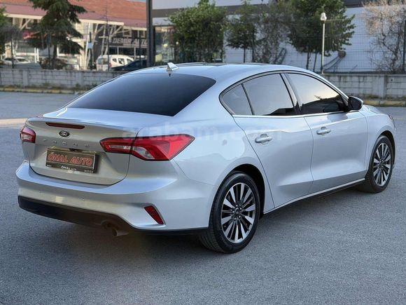 2023 FORD FOCUS 1.5 TDCİ TİTANİUM X TABLET+HAYALET+NAV.